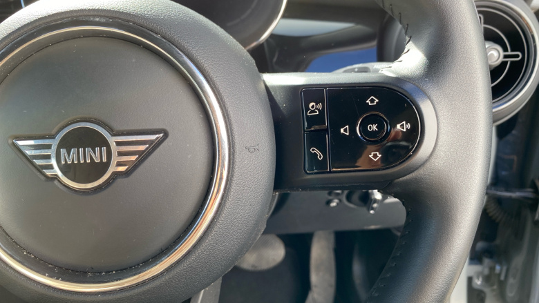 MINI Hatchback 135kW Cooper S Level 2 33kWh 3dr Auto Electric Hatchback